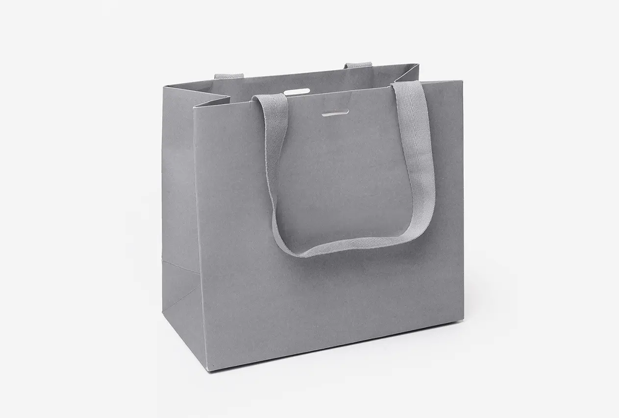 Custom paper shopping bags for jewelry retail stores