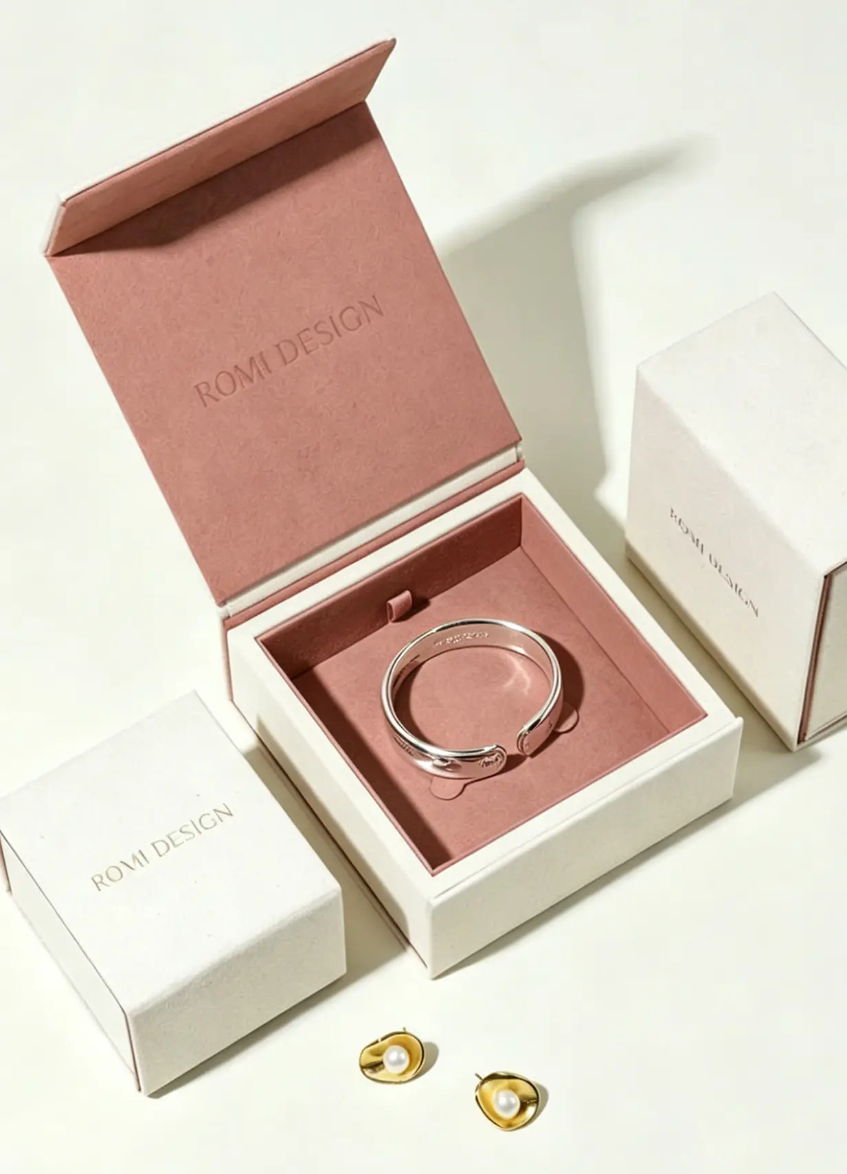 Custom packaging inserts for product protection